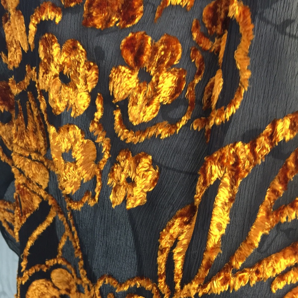 Scarf - Picture 2 of 4